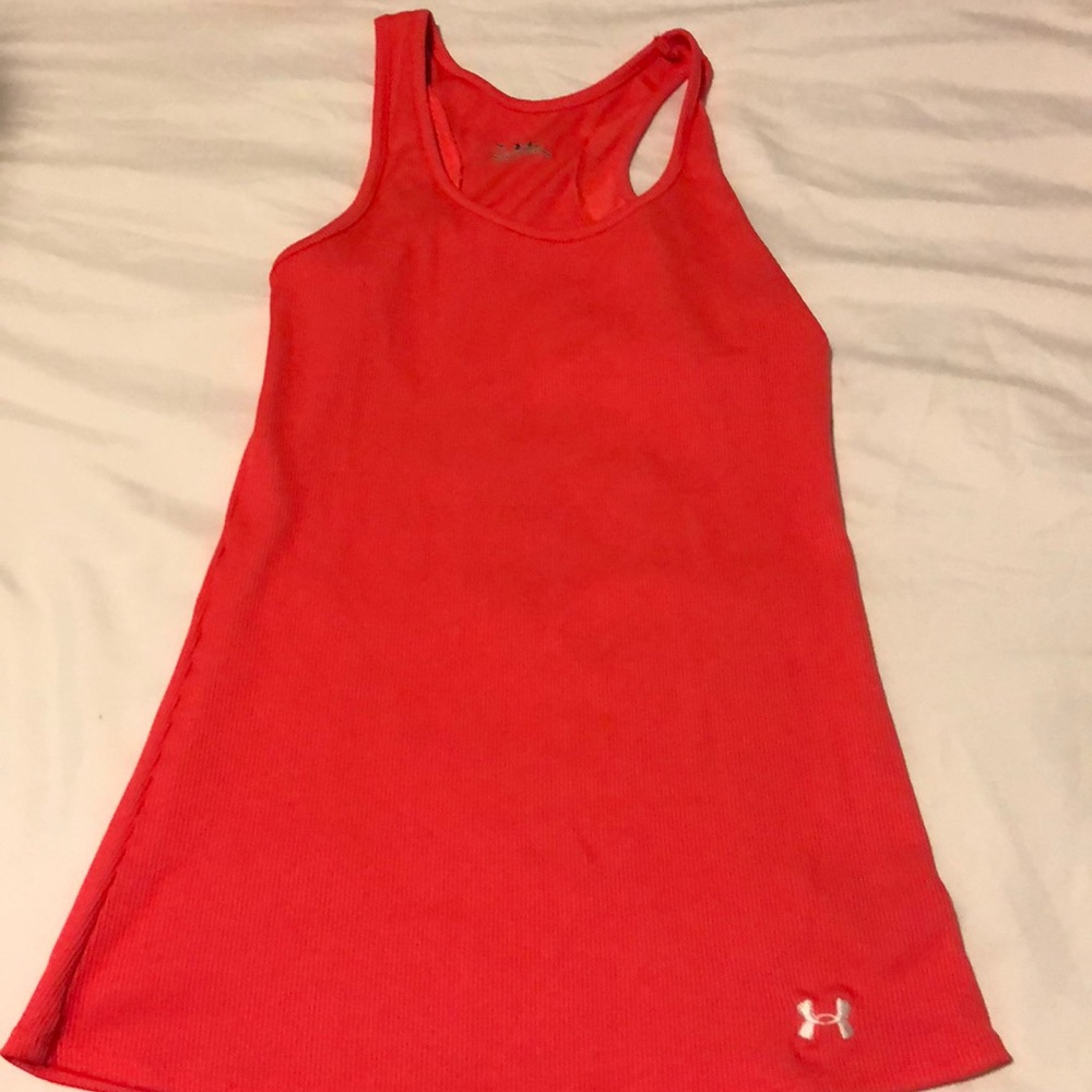 Under armour tank size M